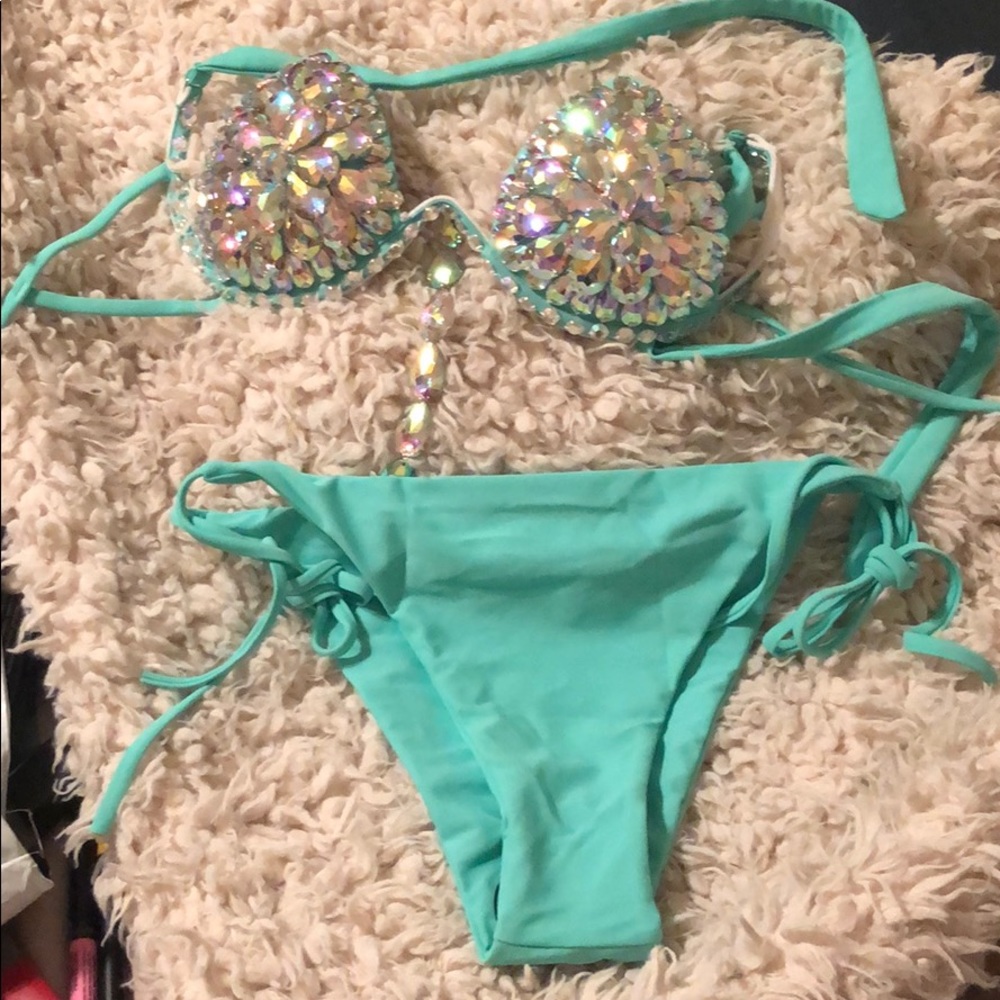 NWOT Carnival encrusted bejeweled teal bikini set